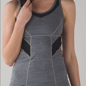 Women’s Luluemon Tank.